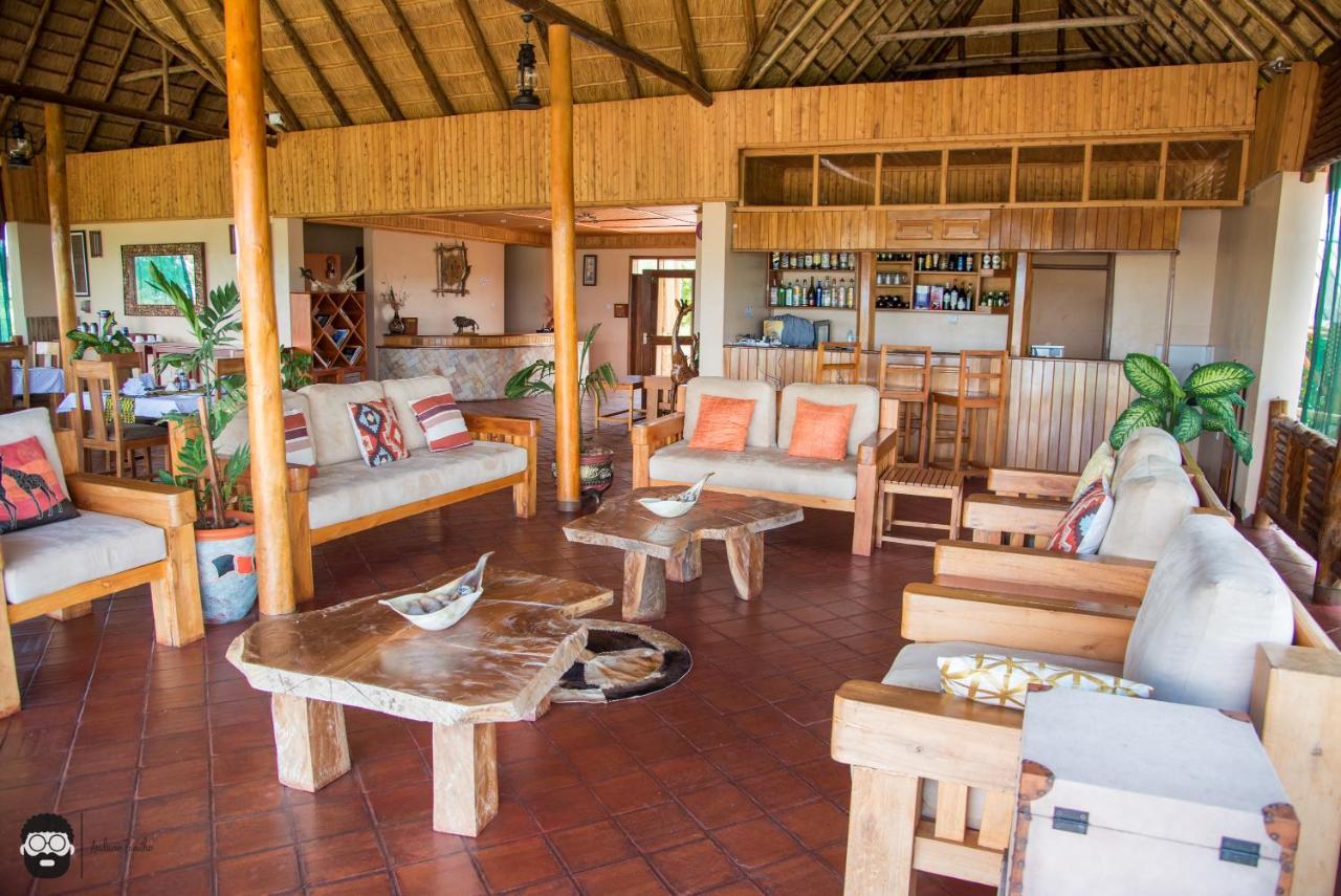 Twiga Safari Lodge Paraa Екстериор снимка