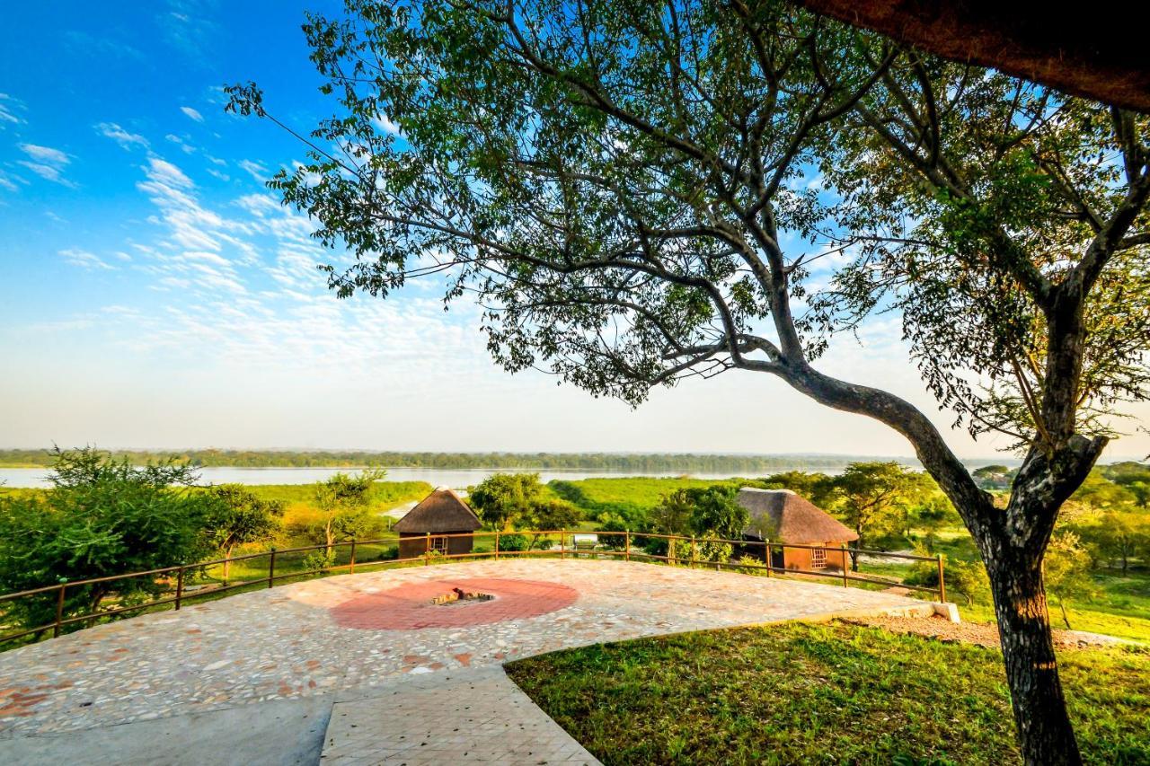 Twiga Safari Lodge Paraa Екстериор снимка